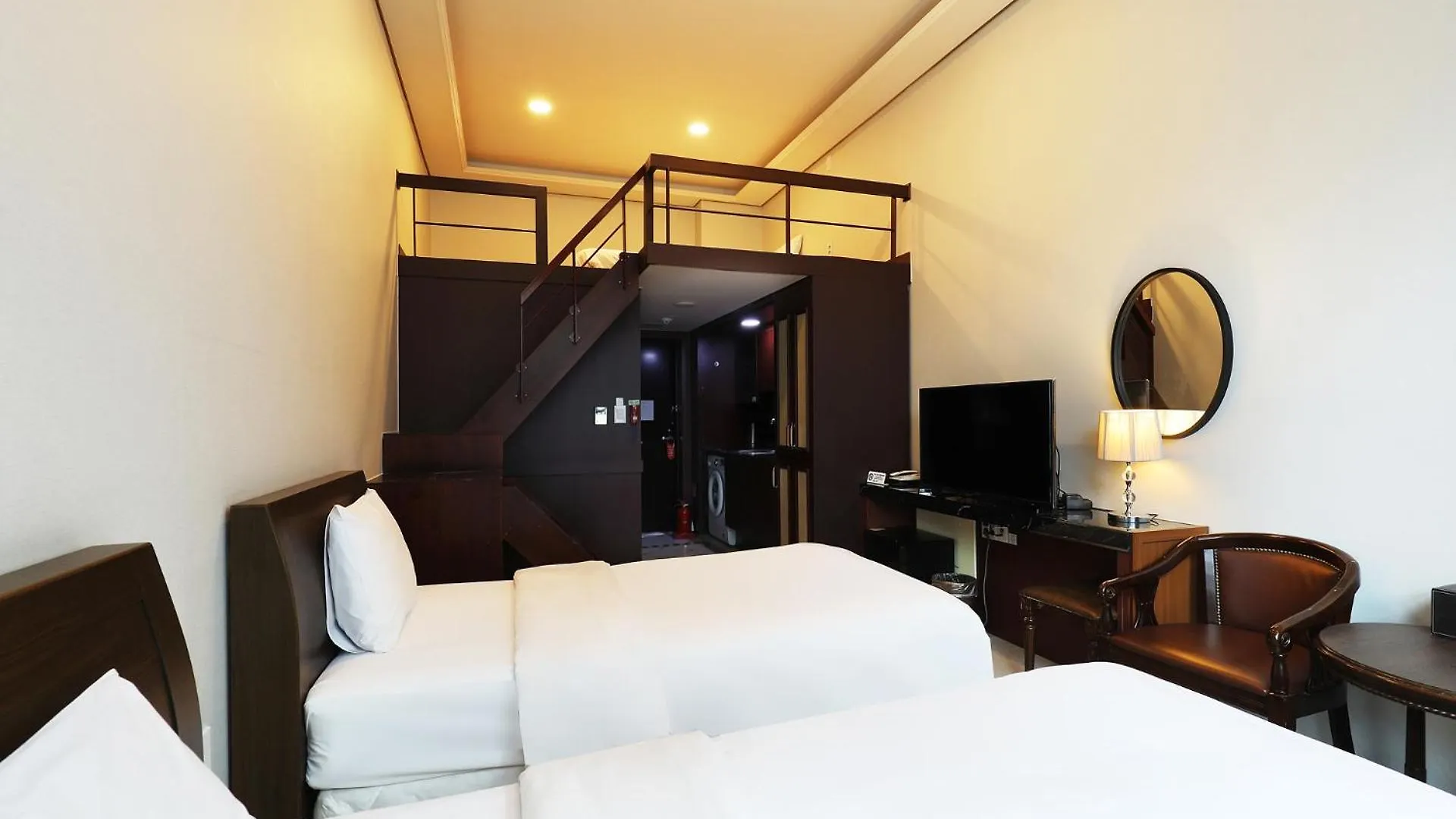Intercity Seoul Hotel