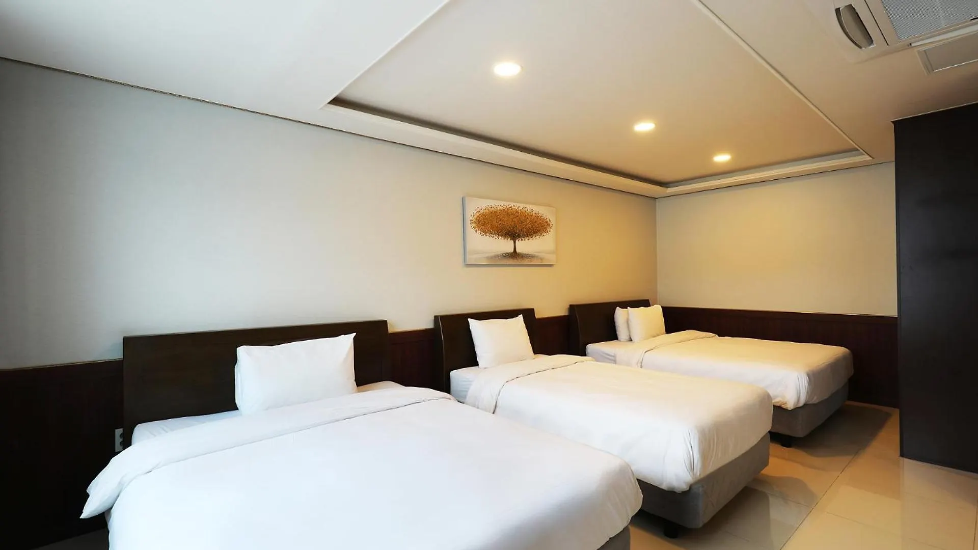 Intercity Seoul Hotel 3*,  Южная Корея